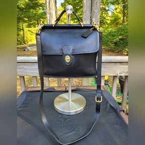 AUTHENTIC COACH WILLIS 9927. BLACK LEATHER